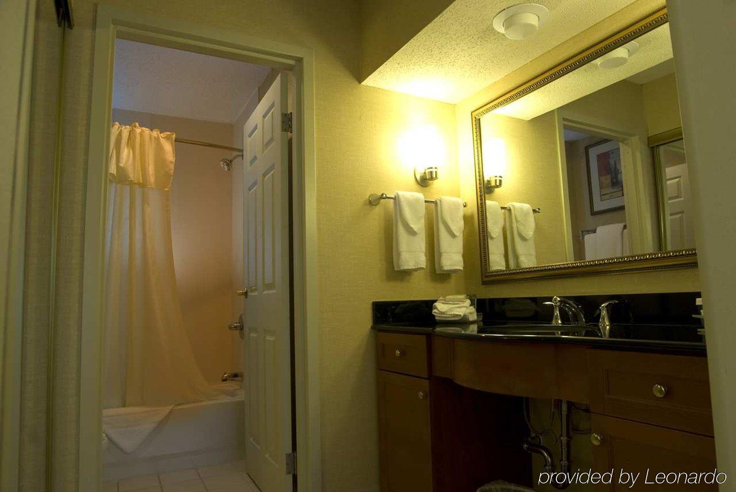 Homewood Suites By Hilton Columbus-Hilliard Room photo